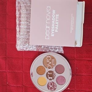 Pear Nova Eye Shadow Palette